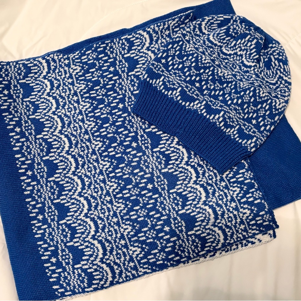 Candace Cameron Bure Knit Fair Isle Scarf & Hat